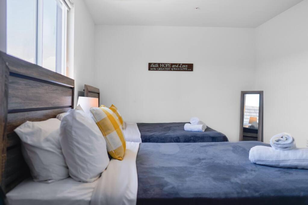 Awesome Townhouse 15 Minutes From The Beach Miami Eksteriør bilde