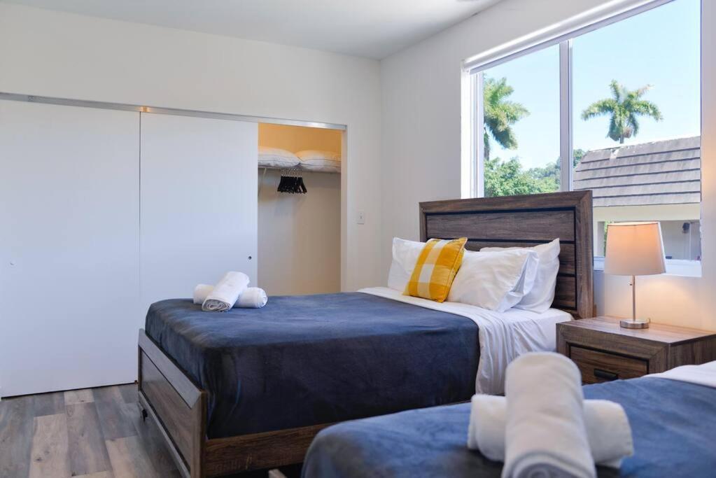 Awesome Townhouse 15 Minutes From The Beach Miami Eksteriør bilde
