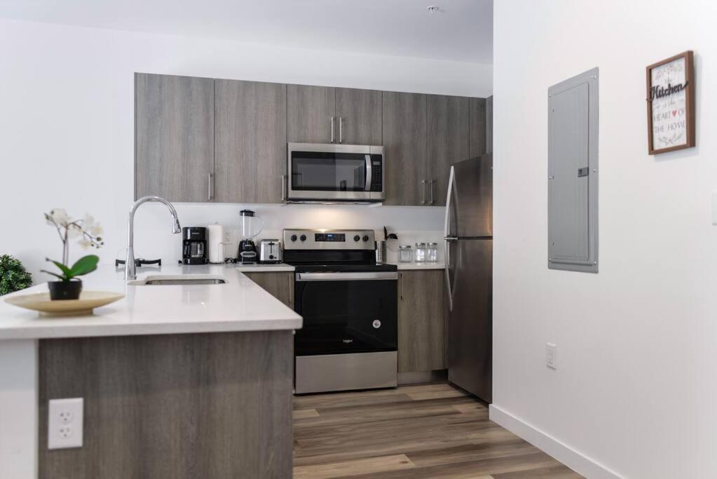Awesome Townhouse 15 Minutes From The Beach Miami Eksteriør bilde